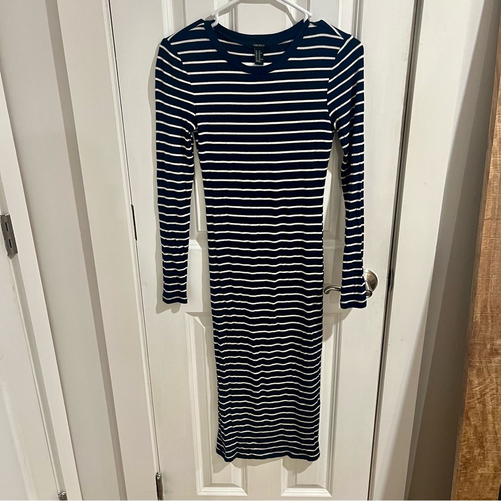 Forever 21 Navy and White Long Sleeve Dress
